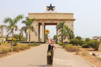 Black star gate ghana.jpg