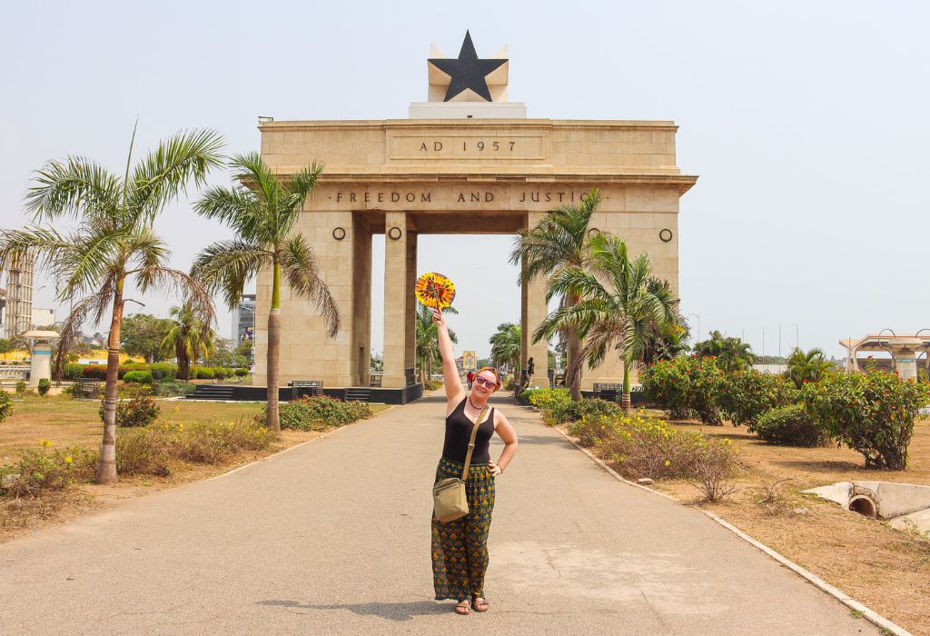 Black star gate ghana.jpg