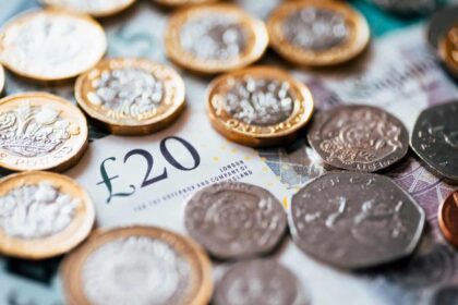 British money 1200x801.jpg