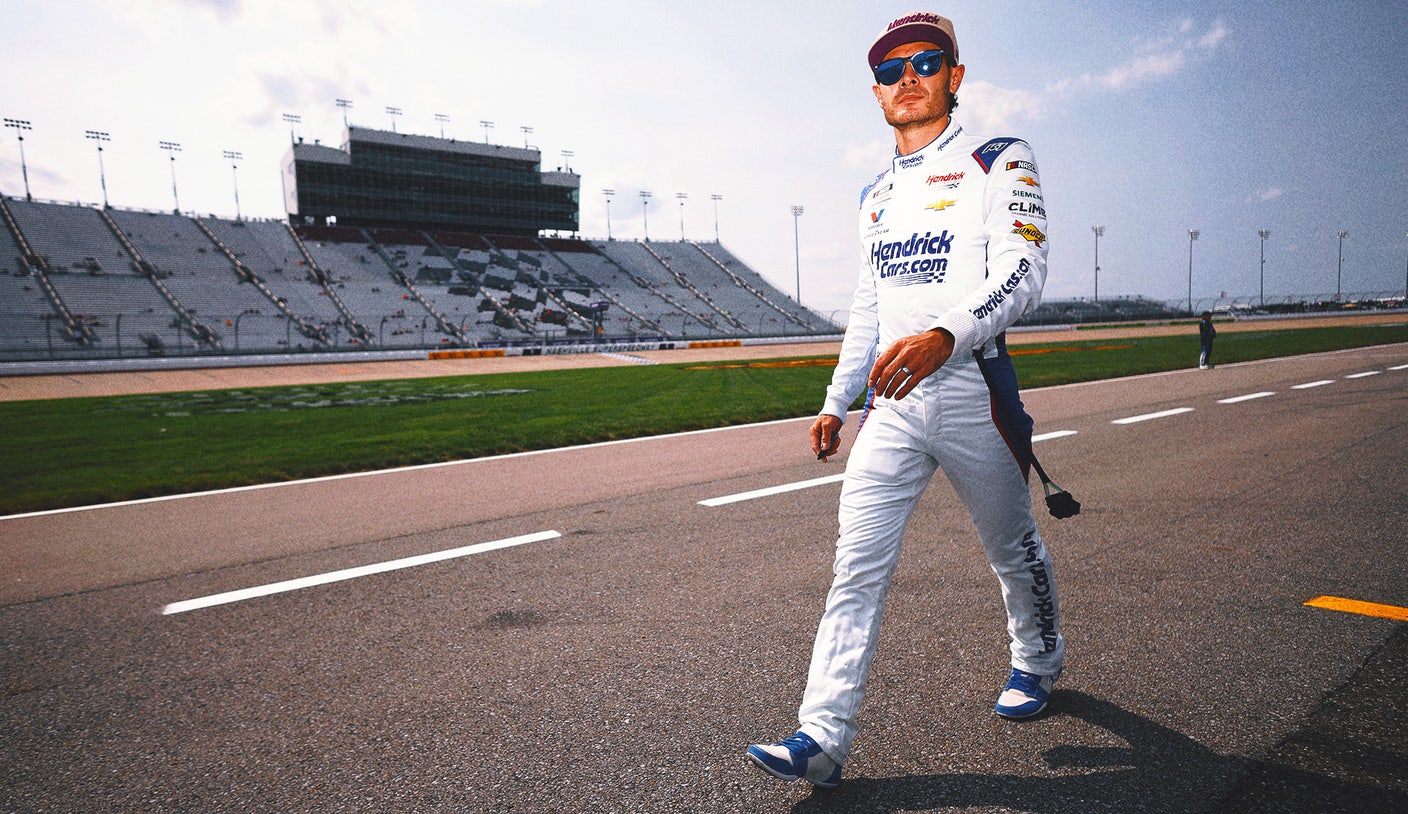 Kyle larson nascar locked in playoffs 2025.jpg