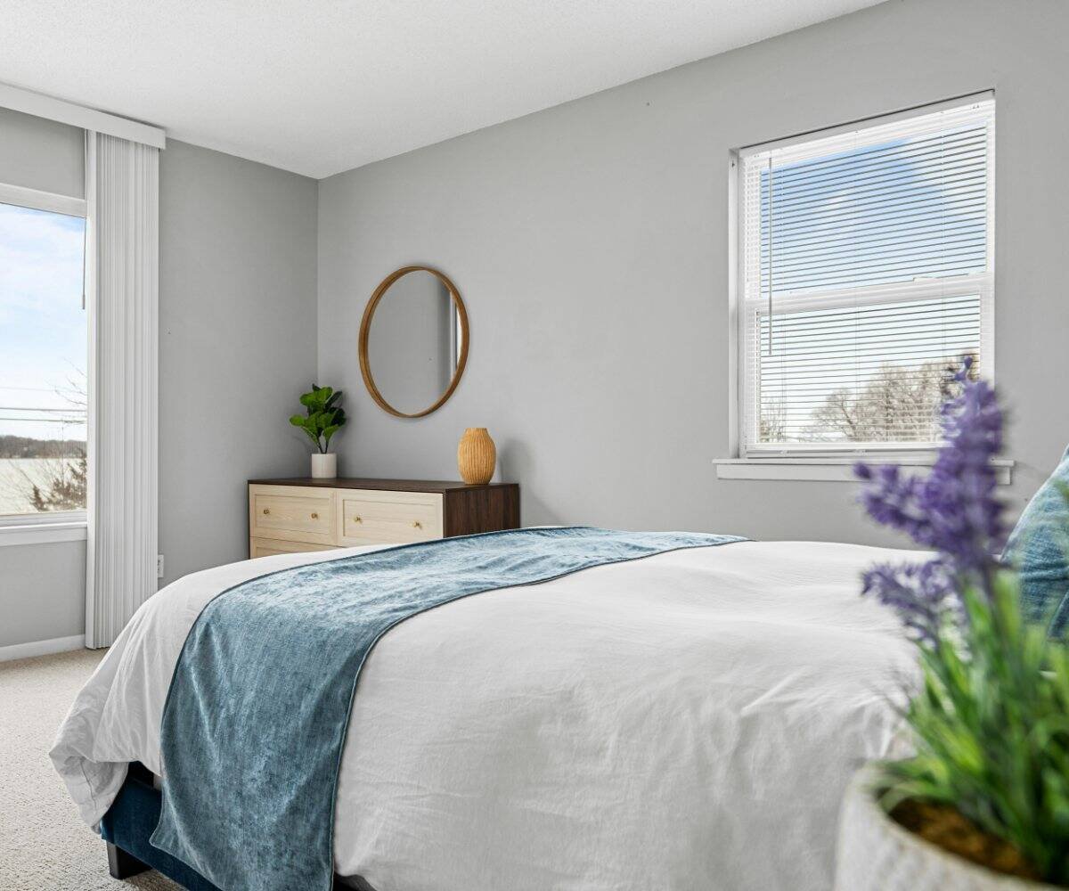 Bedroom unsp altb.jpg