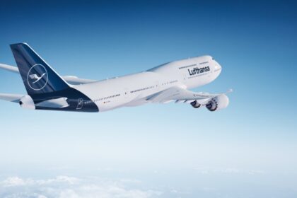 Lufthansa 747 new logo gcznu6.jpg