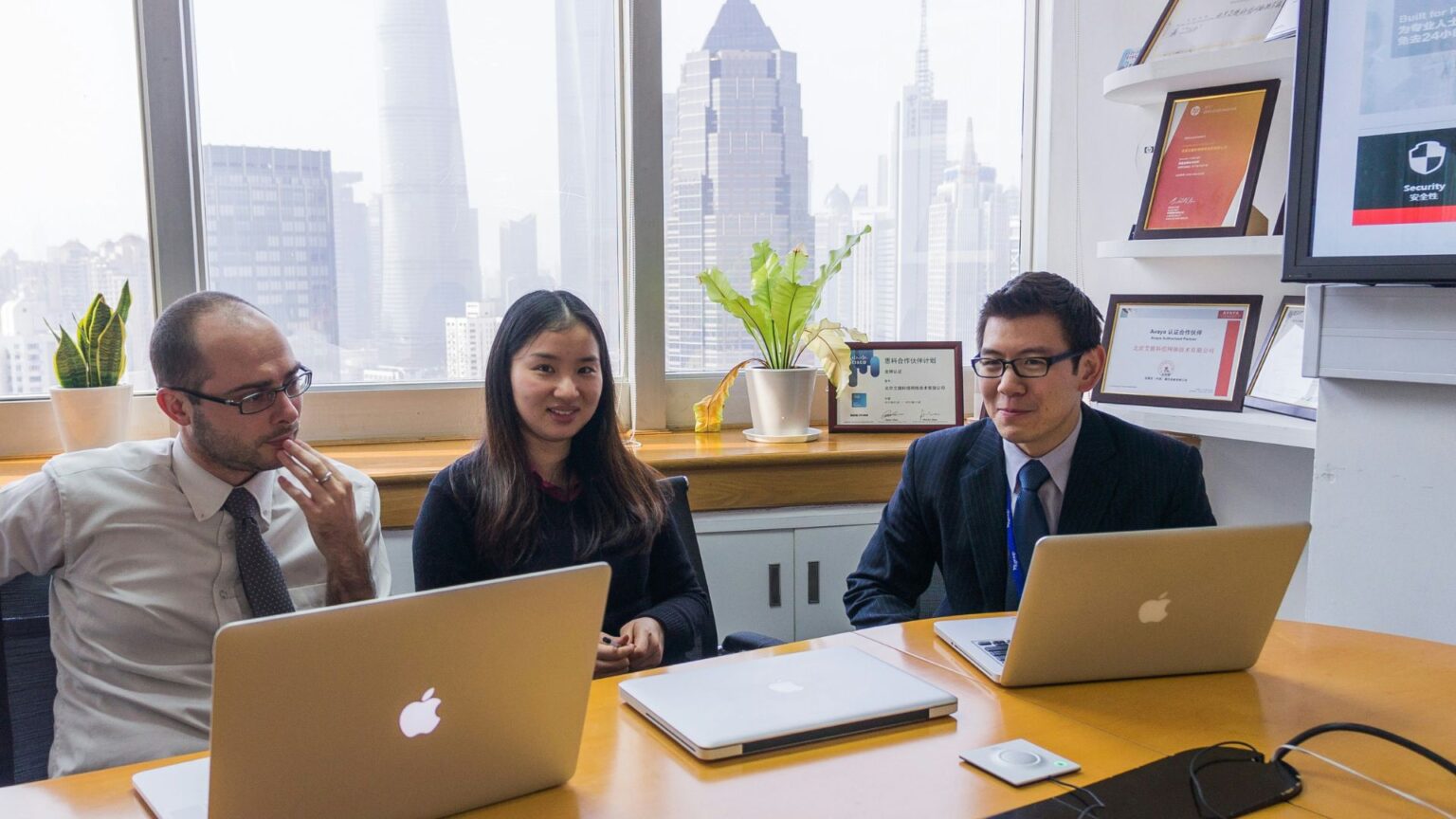 People working 5.jpg