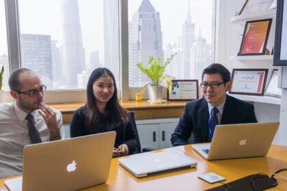People working 5.jpg
