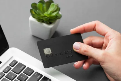 Bloombergquint2f2025 05 052fpn0lopom2fmany people use credit cards when faced with sudden expense.webp
