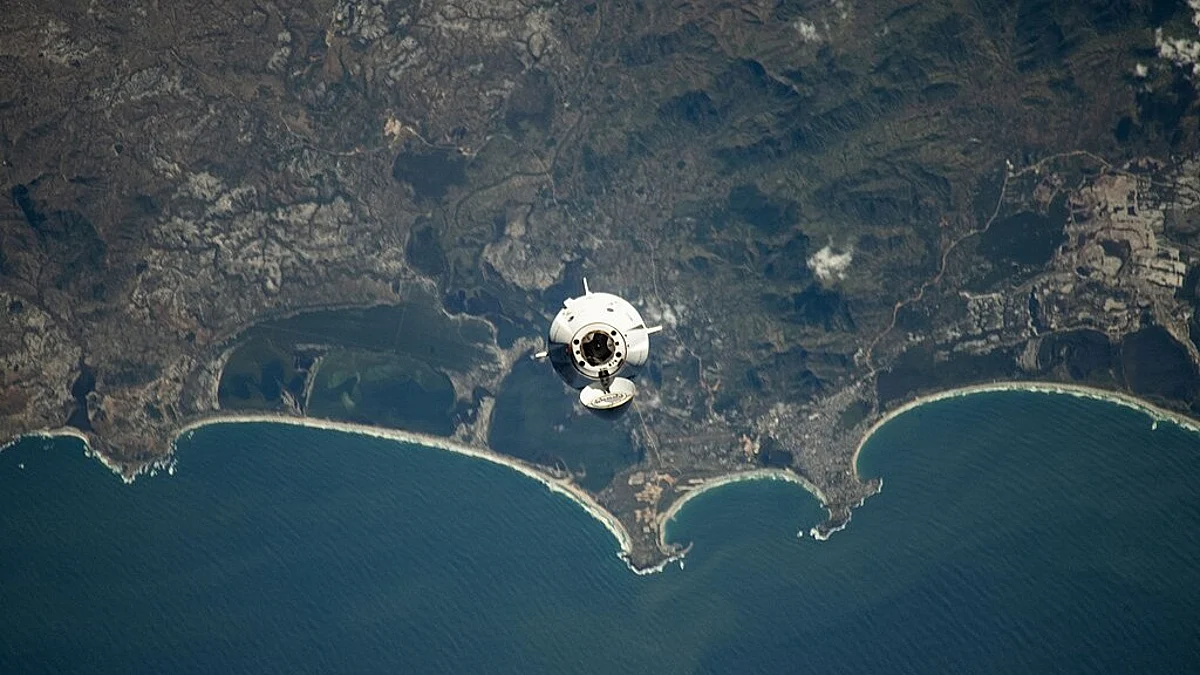 Bloombergquint2f2025 07 142fxym4s59p2f1024px thespacexdragonspacecraftcarryingaxiommission4approa.webp