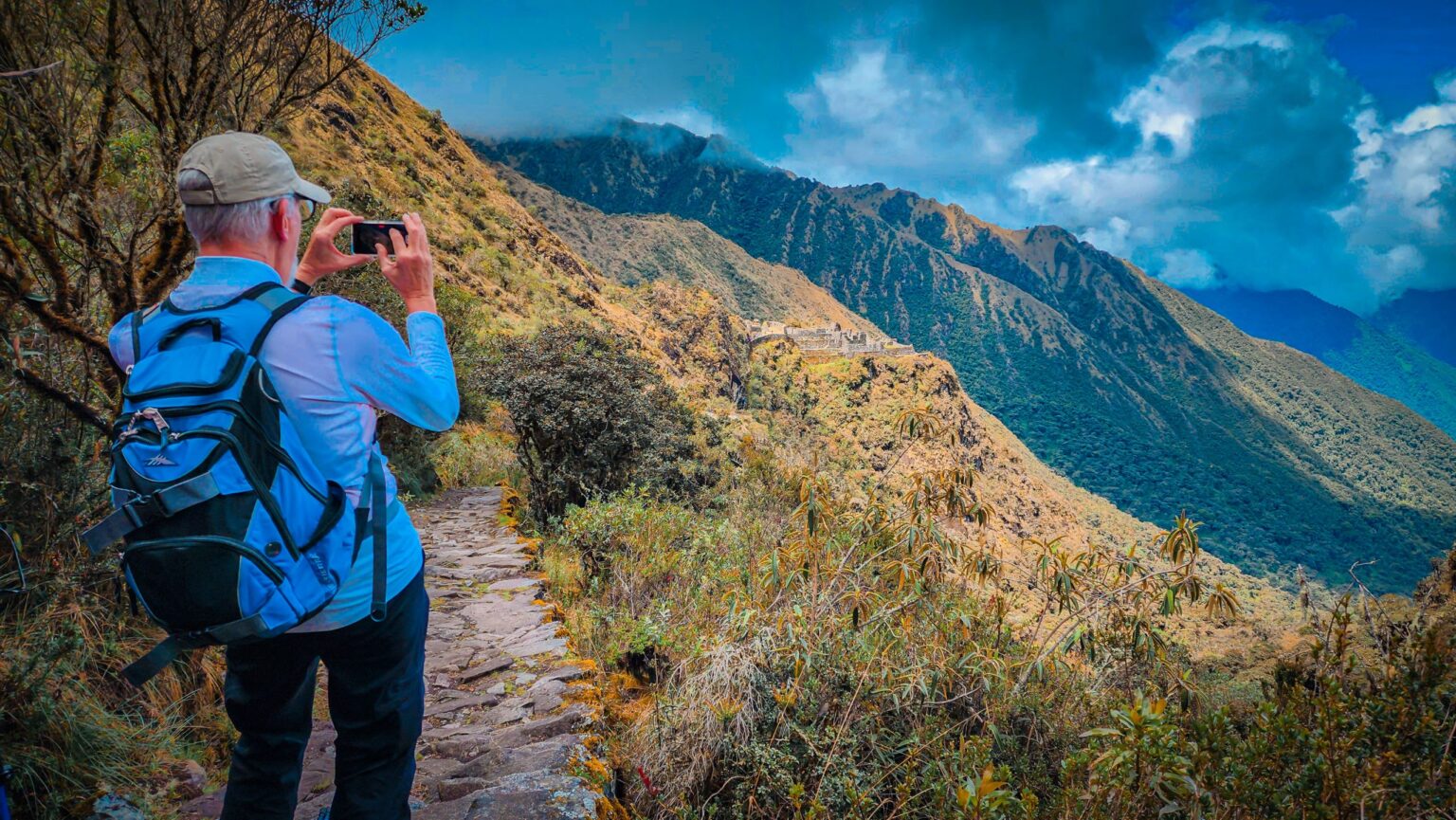 Capturing the andes reflection and awe on the trail inkayni peru tours 6849b4bb15ece214413158 scaled.jpeg