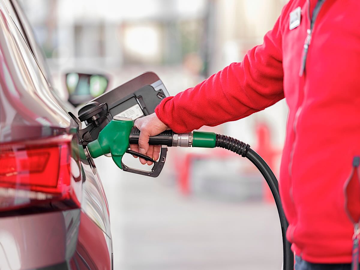 Gas station pump.jpg