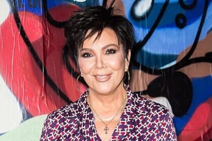 Kris jenner plastic surgery e1681393805436 1024x472.jpg