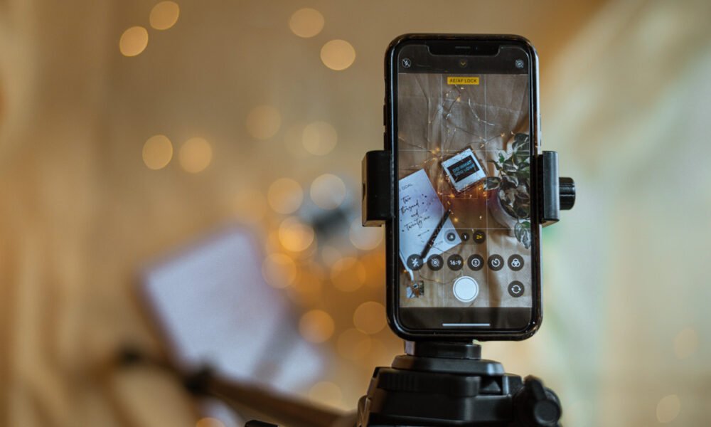 Phone camera editing apps 1000x600.jpg