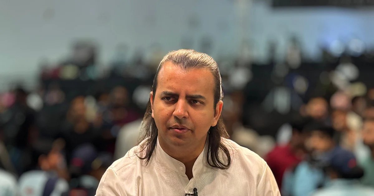 Bloombergquint2f2024 08 162fvw719i3t2fbhavish agarwal.jpg