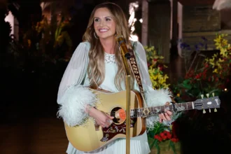Carly pearce 2 082525 07aa630b46fe49508c6056e345013be7.webp.webp