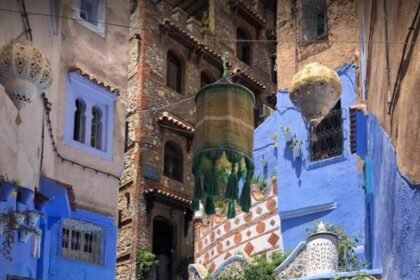 Typical20narrow20street20in20chefchaouen.jpg
