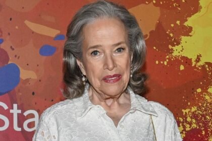 Kathy bates 8 scaled e1758077123515.jpg