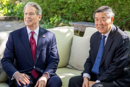 108145356 17472270542025 05 14t091509z 1558385444 rc22feazs1pk rtrmadp 0 usa trump tariffs china.jpe