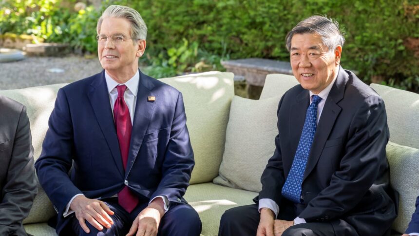 108145356 17472270542025 05 14t091509z 1558385444 rc22feazs1pk rtrmadp 0 usa trump tariffs china.jpe