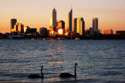 3e9d4a4f swan river perth.jpg