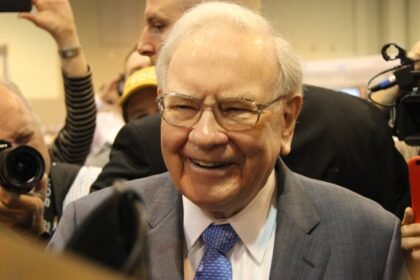 Berkshire hathaway agm.jpg