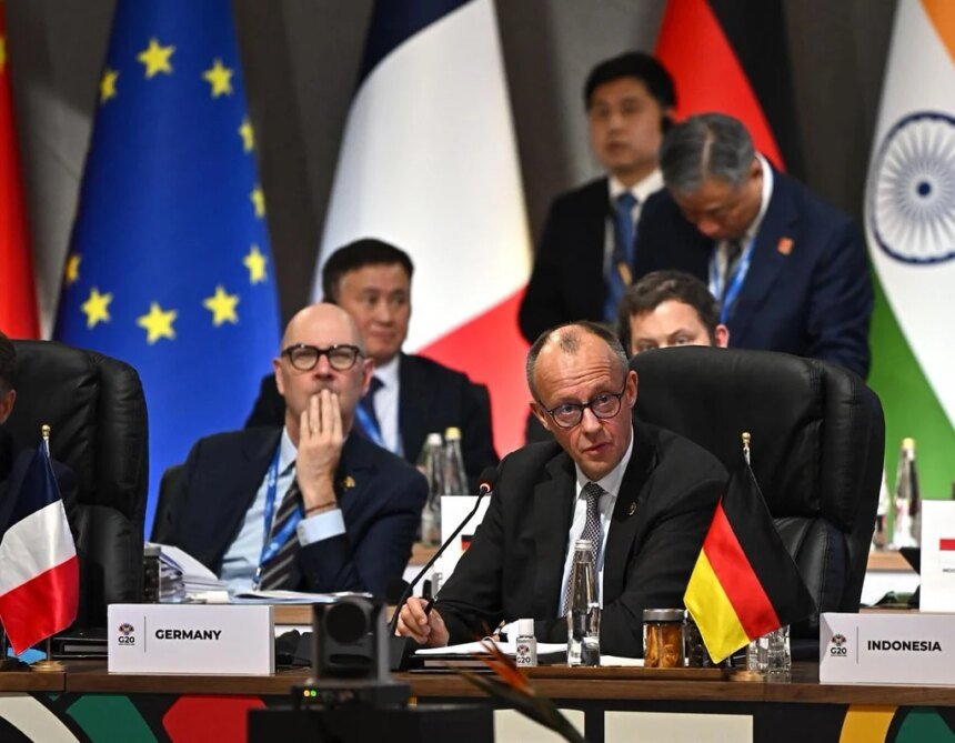 54940142640 d1ae033480 b.jpg