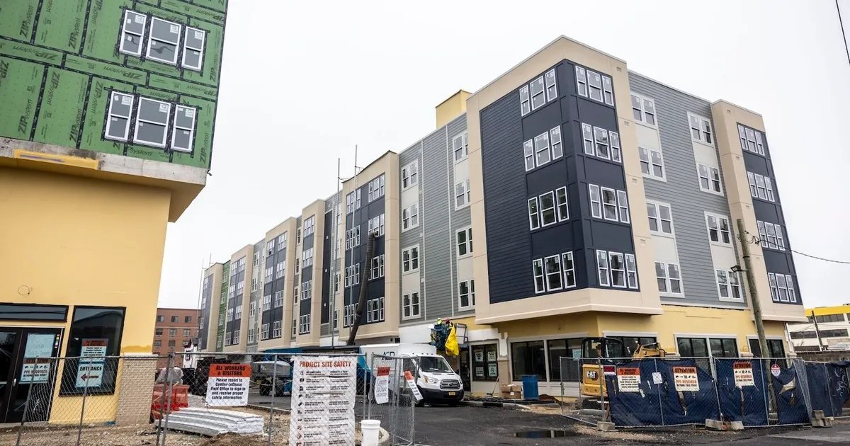 GettyImages 2217332123.jpg