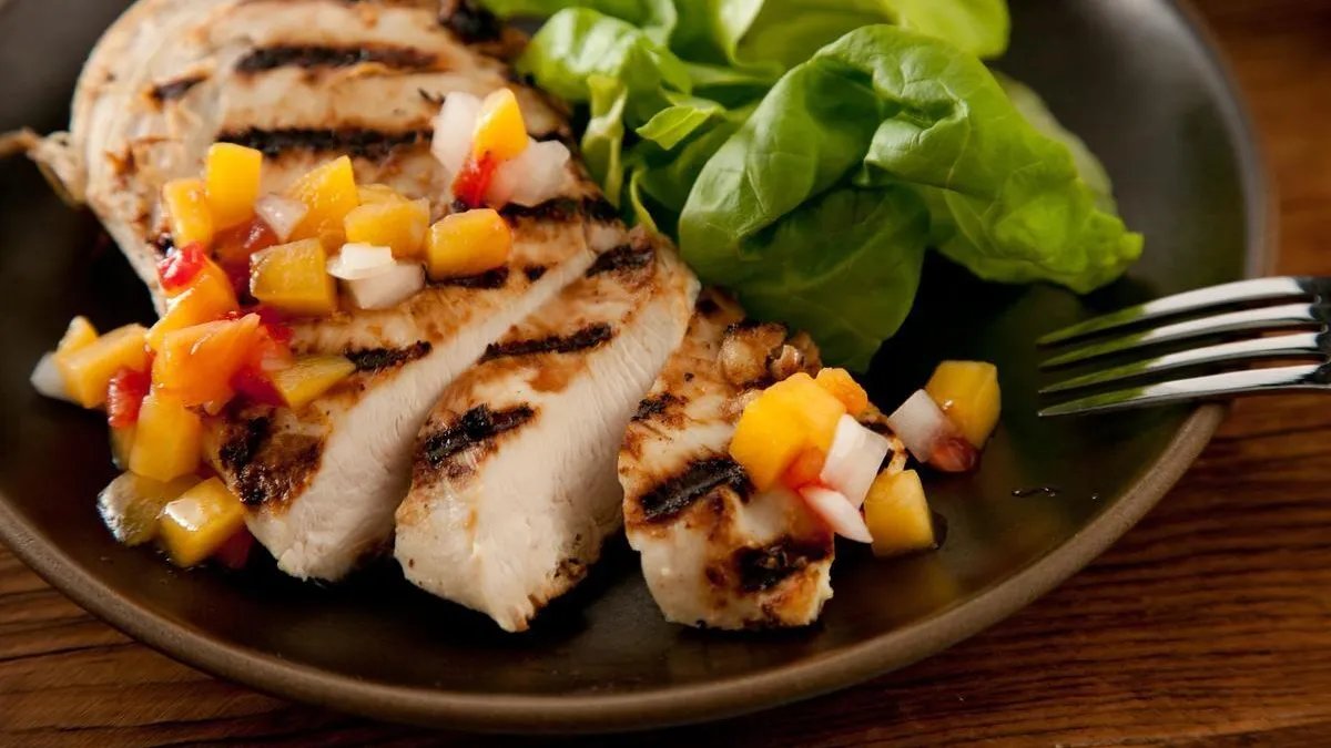 Grilled chicken recipe chowhound.jpg