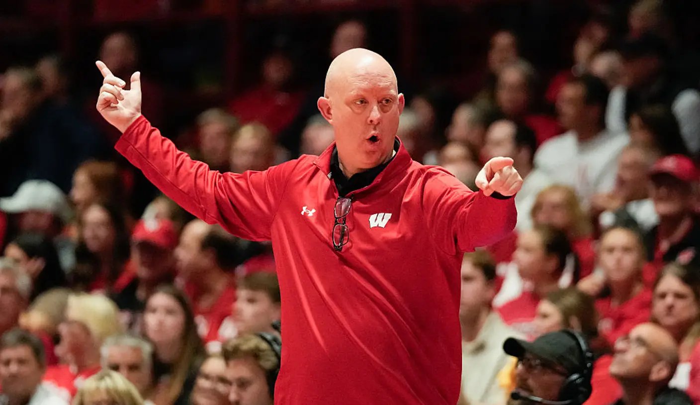 Nebraska vs penn state vball.jpg