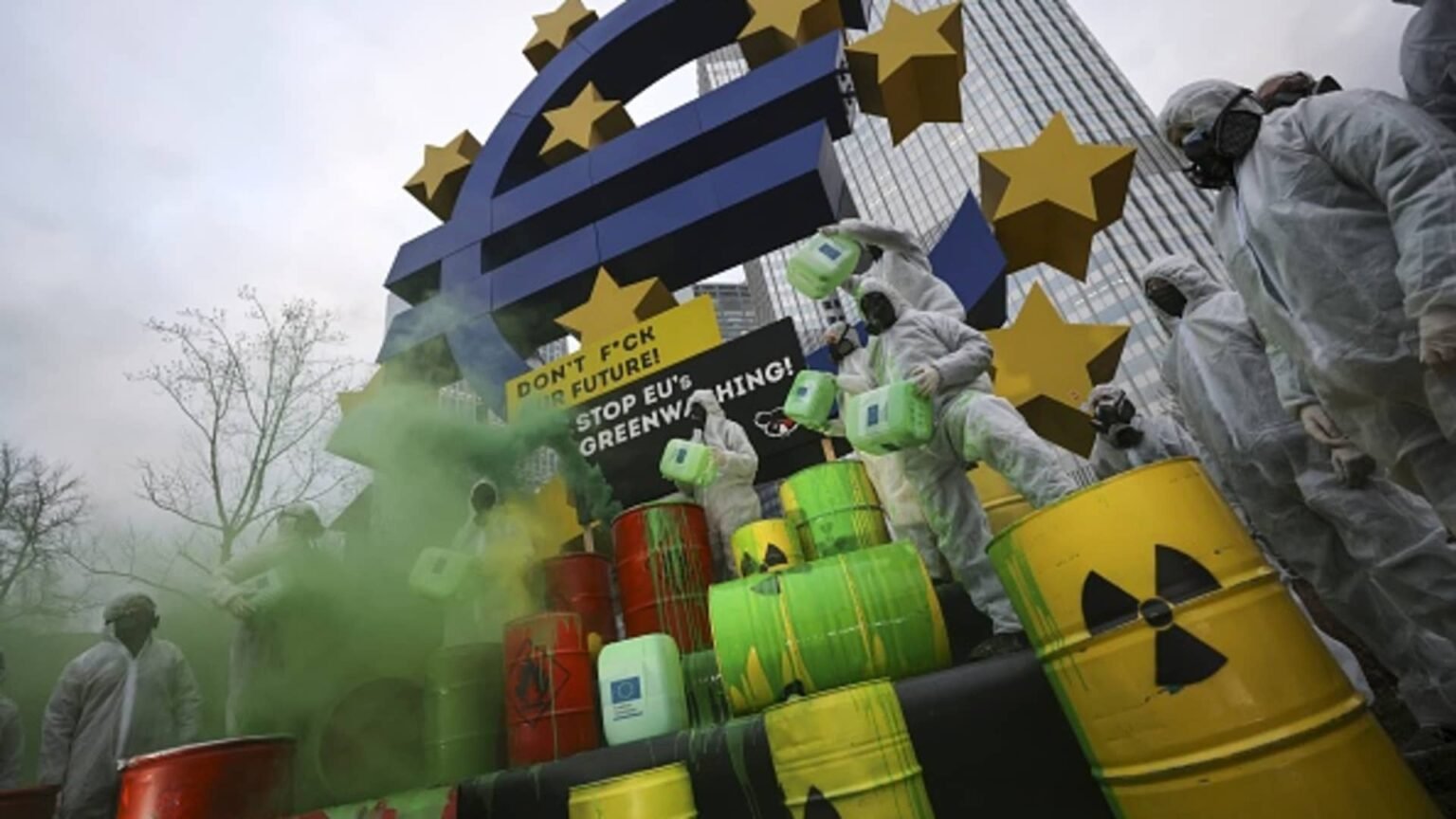 107085122 1657123953776 gettyimages 1237661974 GERMANY KOLAKOLLEKTIV.jpeg