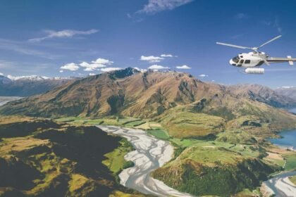 Generic helicopter over Wanaka 1.jpg