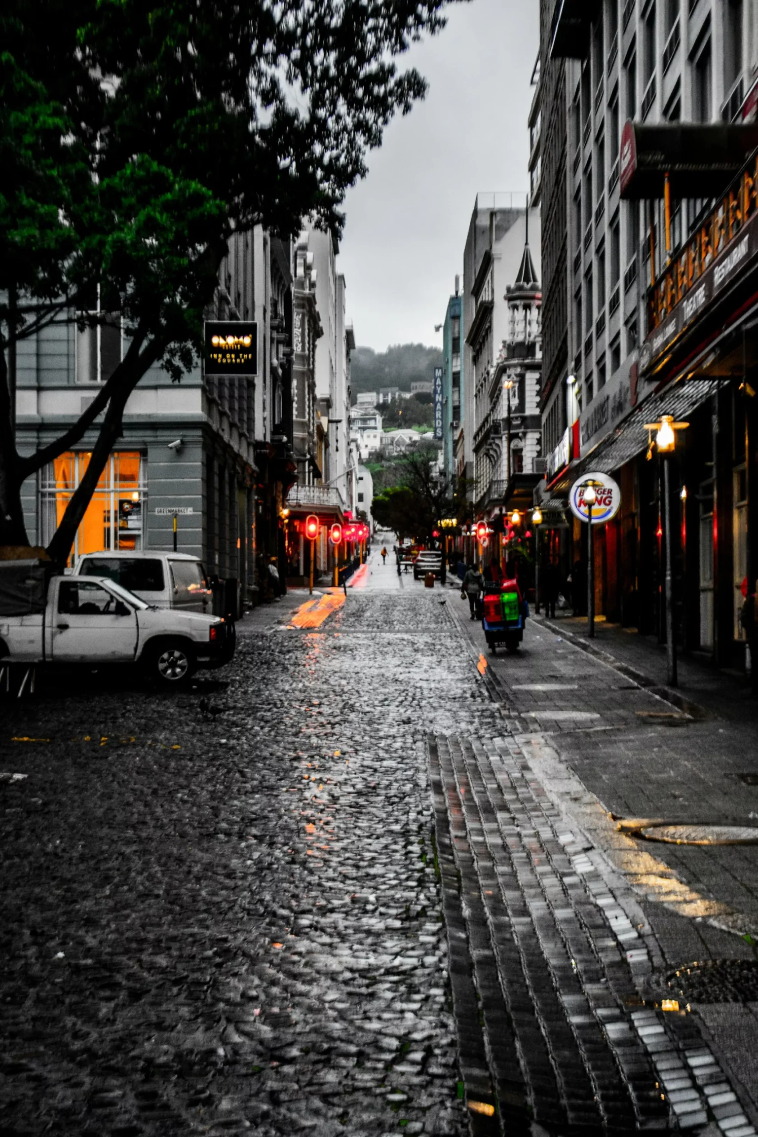 Quade du toit g2dcQ9KHTYc unsplash scaled.webp.webp