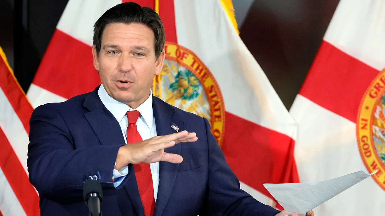 Ron desantis fl conference.jpg