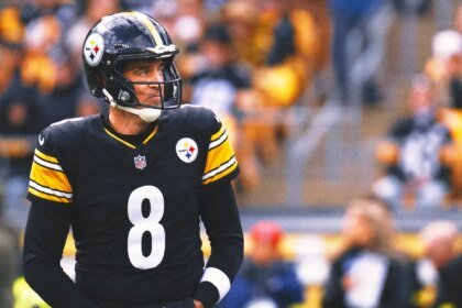 84305179 aaron rodgers.jpg