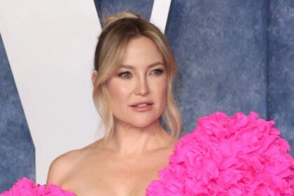 Kate Hudson at the 2023 Vanity Fair Oscar Party 2 scaled e1685485730763.jpg
