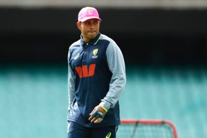 Usman Khawaja training 2 Jan 2025 Darrian Traynor Getty Images e1767338047271.jpg
