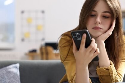 Body positivity girl smaller.jpg