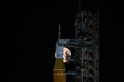 1771708007 artemis II moon.jpg