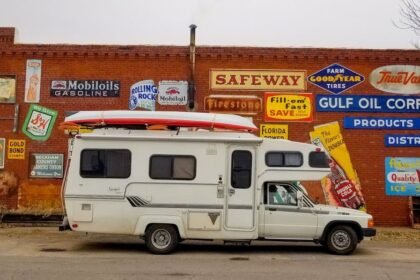HoneyTrek Route 66 Road Trip.jpg