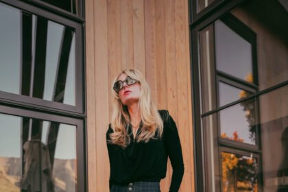 Look taller and slimmer in jeans cinq a sept jeans 1.jpg