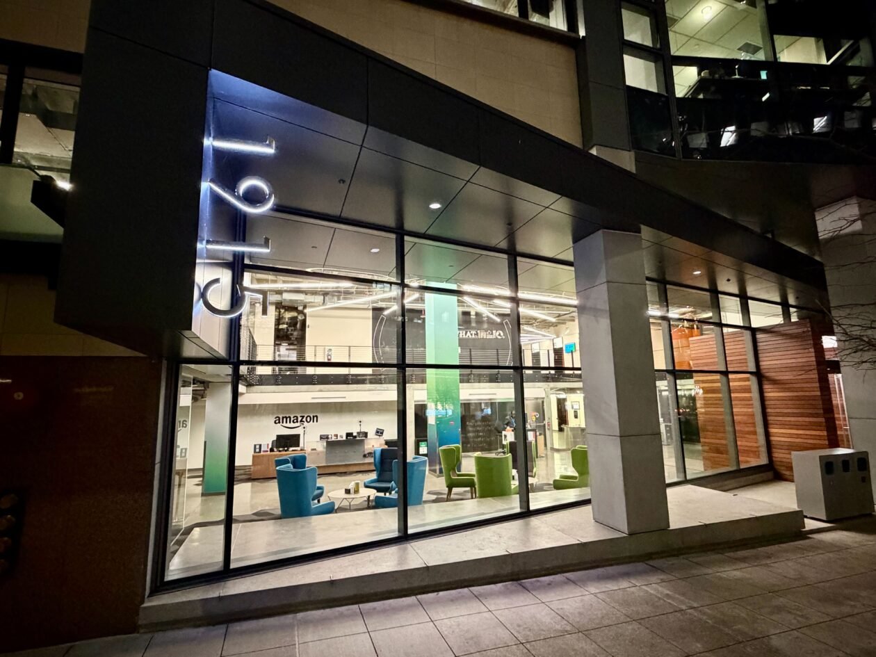 Amazonkumo1 1260x945.jpg