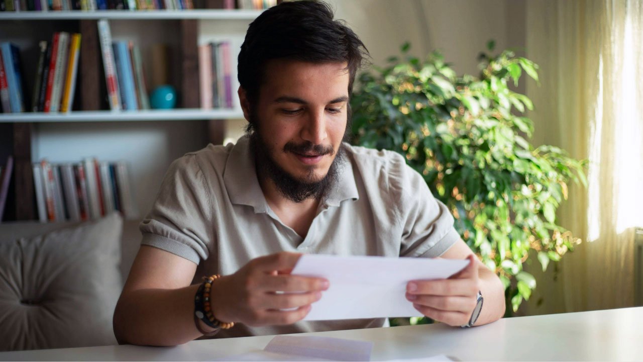 Man gets tax return getty.jpg