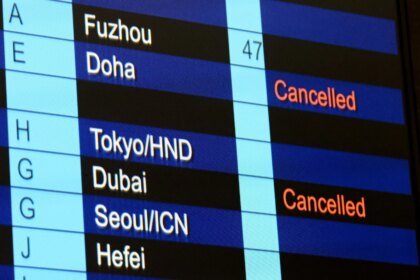 Mid East Airports Cancelled Sawayasu Tsuji Contributor.jpg