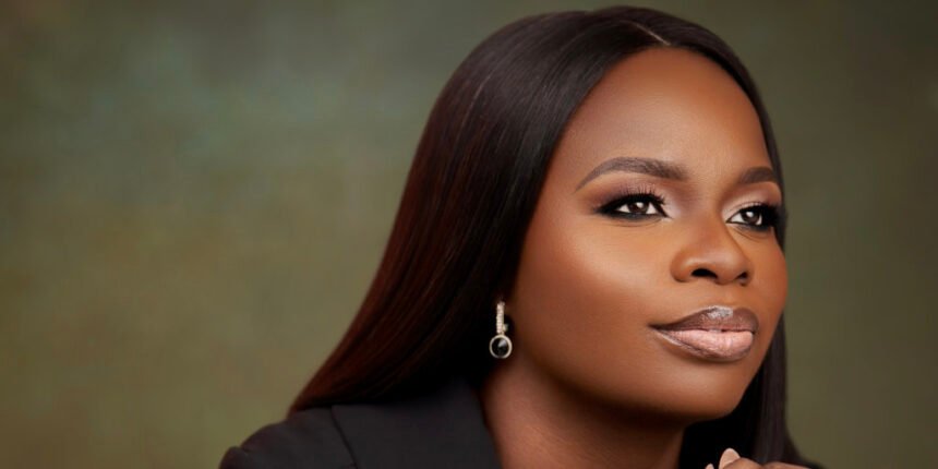 Tosin ojo 1024x512 1.jpg