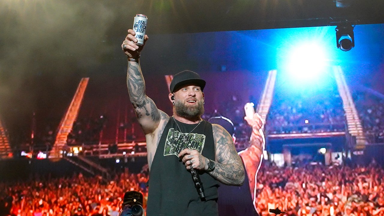 Brantley gilbert rab zero concert.jpg