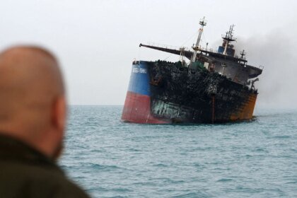 Tanker persian gulf.jpg