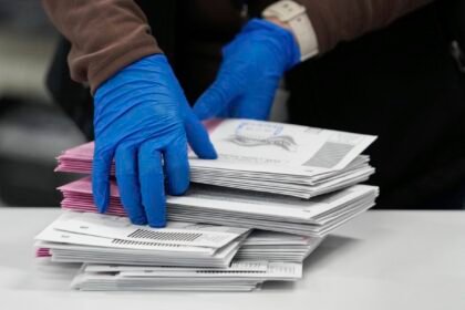 Urlhttp3A2F2Fnpr brightspot.s3.amazonaws.com2Ff72Fa72Fca8cd61a4255b2deb5922c77e98f2Fap24311.jpeg