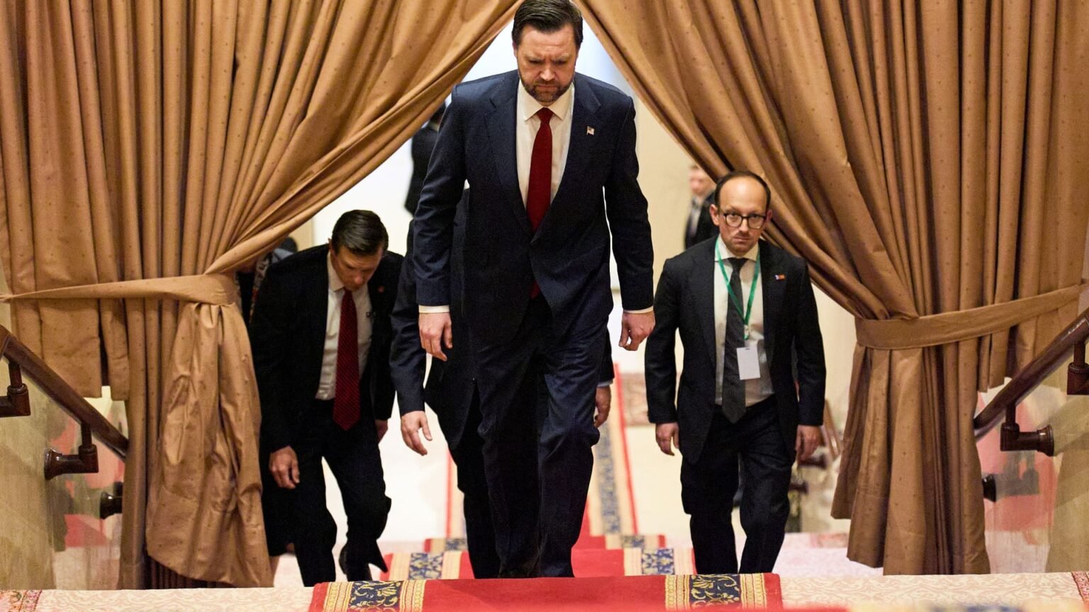 108290174 1775948111250 gettyimages 2270366909 Pakistan US Iran Vance.jpeg