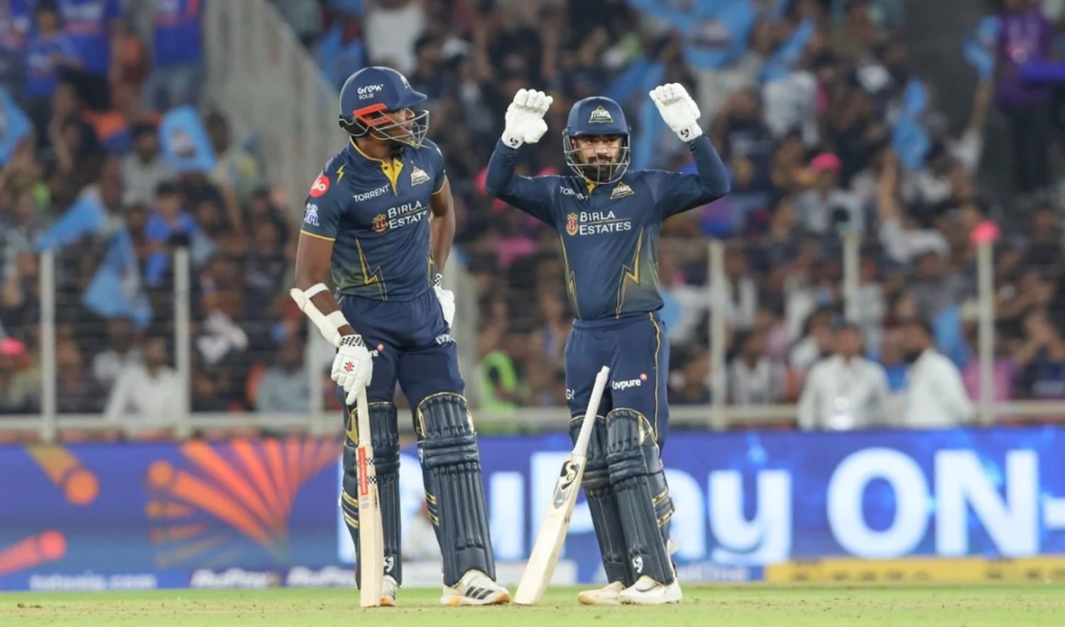 Kagiso Rabada Rashid Khan 4 April 2026 BCCI e1775329373813.jpg