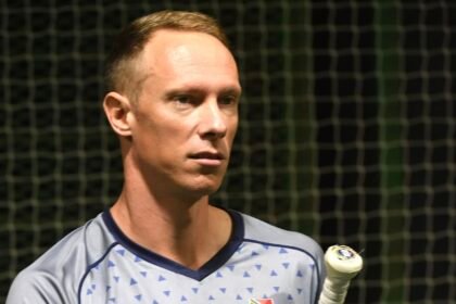 Rassie van der Dussen 21 December 2024 Lee Warren Gallo Images.jpg