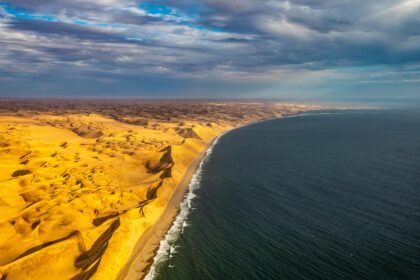Skeleton coast in western namibia AdobeStock 331301058.jpg