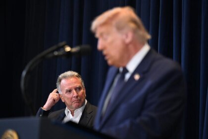 Witkoff trump GettyImages 2265666005.jpg