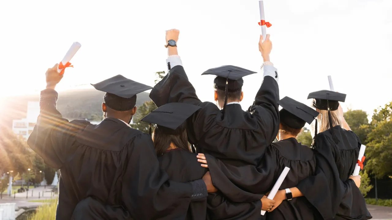 College commencement ceremony graduation.jpg